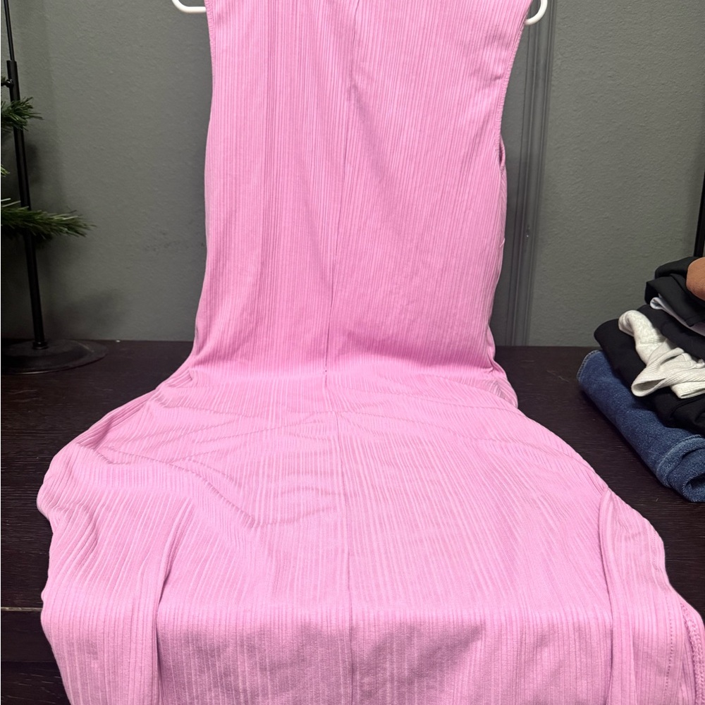 BCBGeneration Ribbed Pink Top - Picture 3 of 5